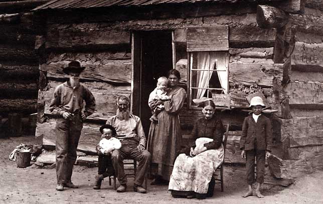 farmfamilyloghouse.jpg